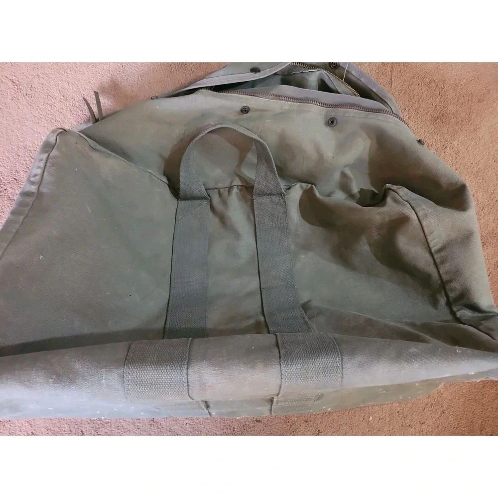 1965 Vietnam Era US Military Canvas Flyers Kit Bag Milcon Prods 21x16x11
